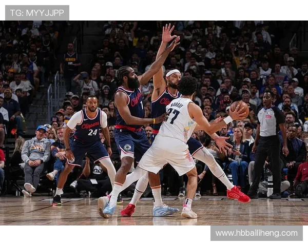 2019年NBA季后赛掘金与勇士的激烈对决回顾与分析